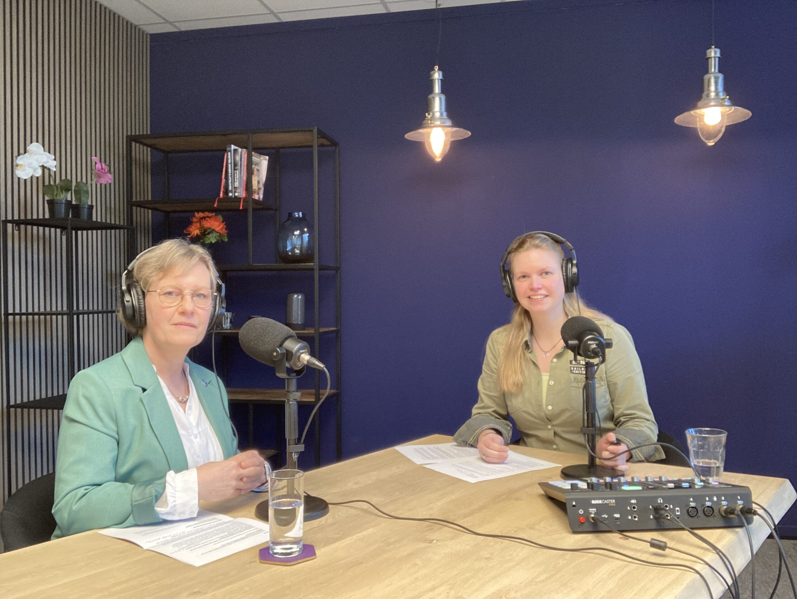 Jacqueline Spaans van Zepp en Nicolette van den Hout van PW. 