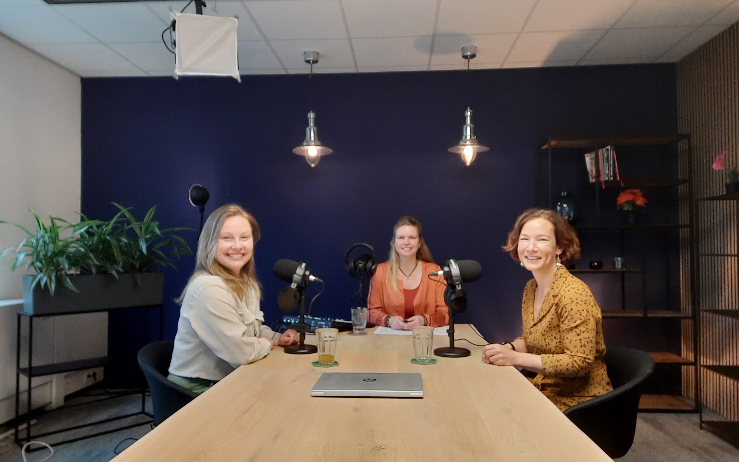 Van links naar rechts: Diante van de Wouw, Nicolette van den Hout en Giselinde Oomen