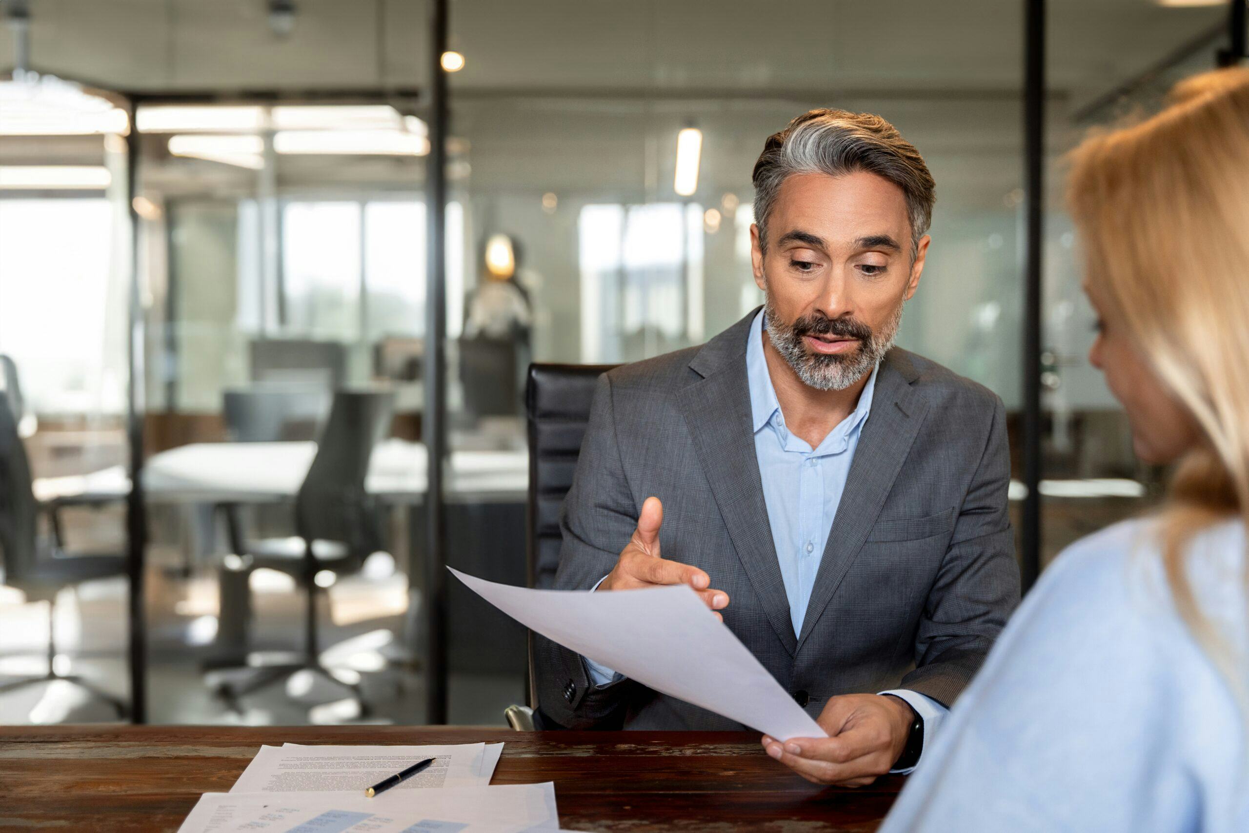 Het voeren van een exitgesprek is waardevol voor de organisatie. (Foto: Shutterstock)