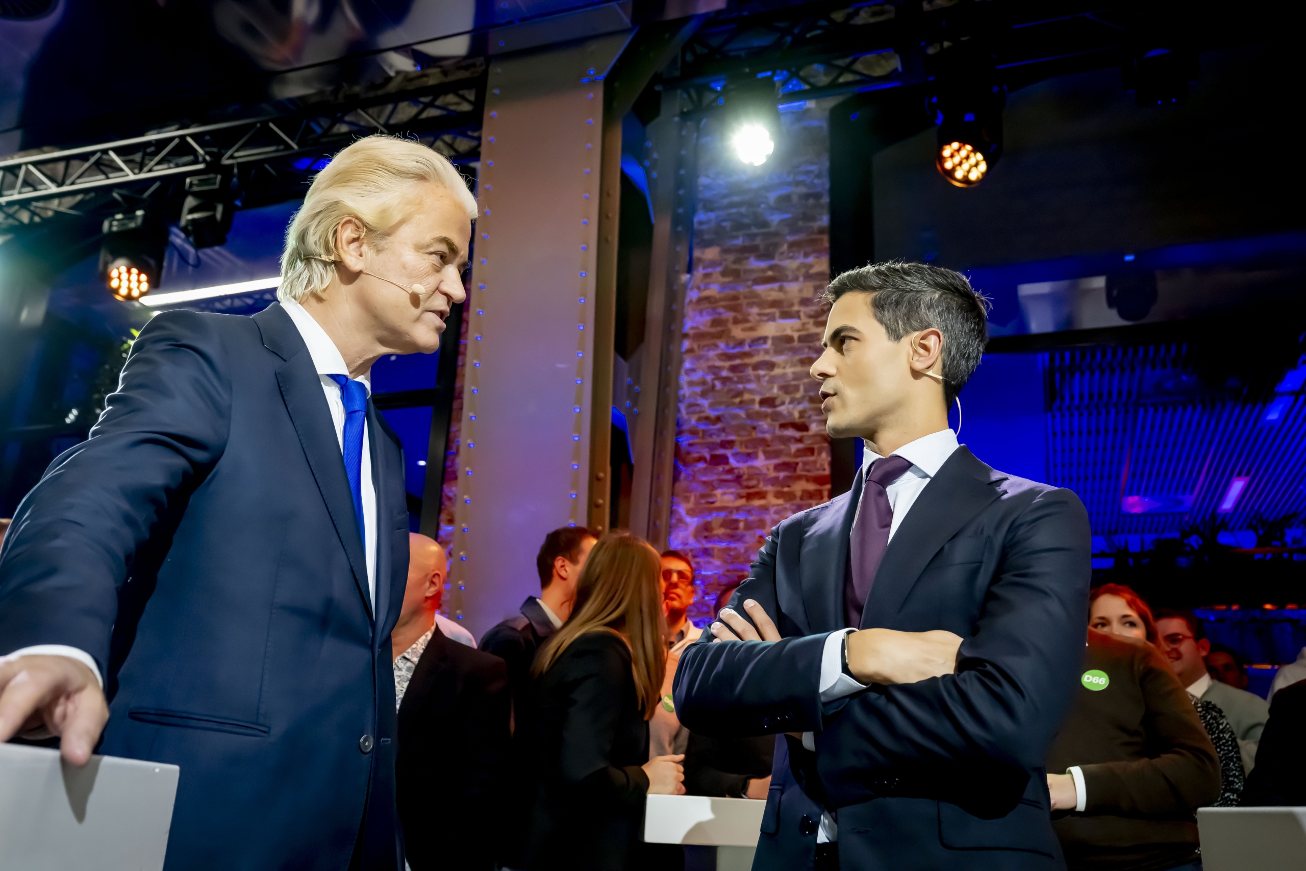 TILBURG - Lijsttrekkers Geert Wilders (links, PVV) en Rob Jetten (rechts, D66) voorafgaand aan het Debat van het Zuiden bij Mindlabs. In de aanloop naar de Tweede Kamerverkiezingen organiseerden 3 regionale omroepen samen dit debat over kwesties die in Brabant, Limburg en Zeeland spelen. Copyright: ANP - Robin Utrecht. 