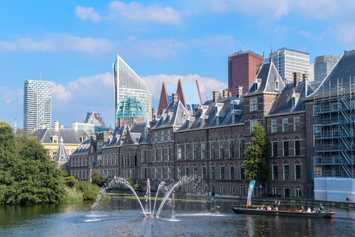 Foto: Den Haag - het Binnenhof (archieffoto 2023). Copyright: Shutterstock
